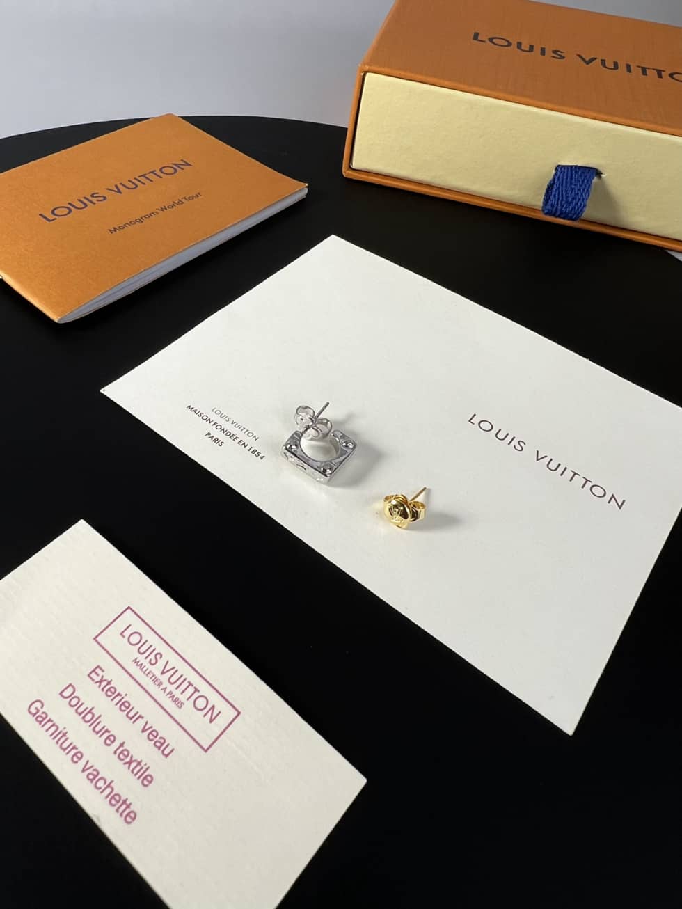 Knockoff L0vis Vvtt0n Logo Earring