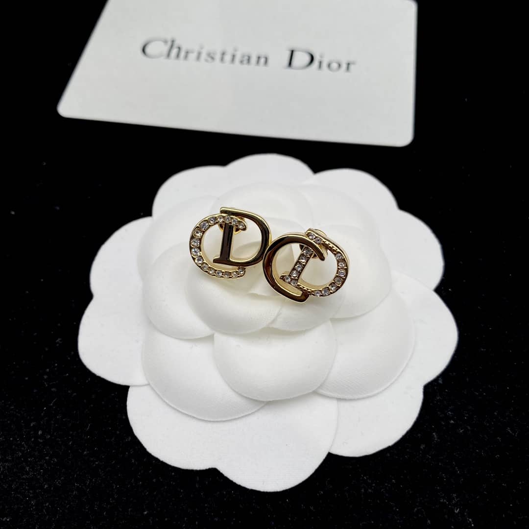 Best Chr1st1an D10r Classic Earring