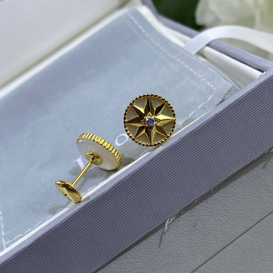 Top Quality Chr1st1an D10r Earring