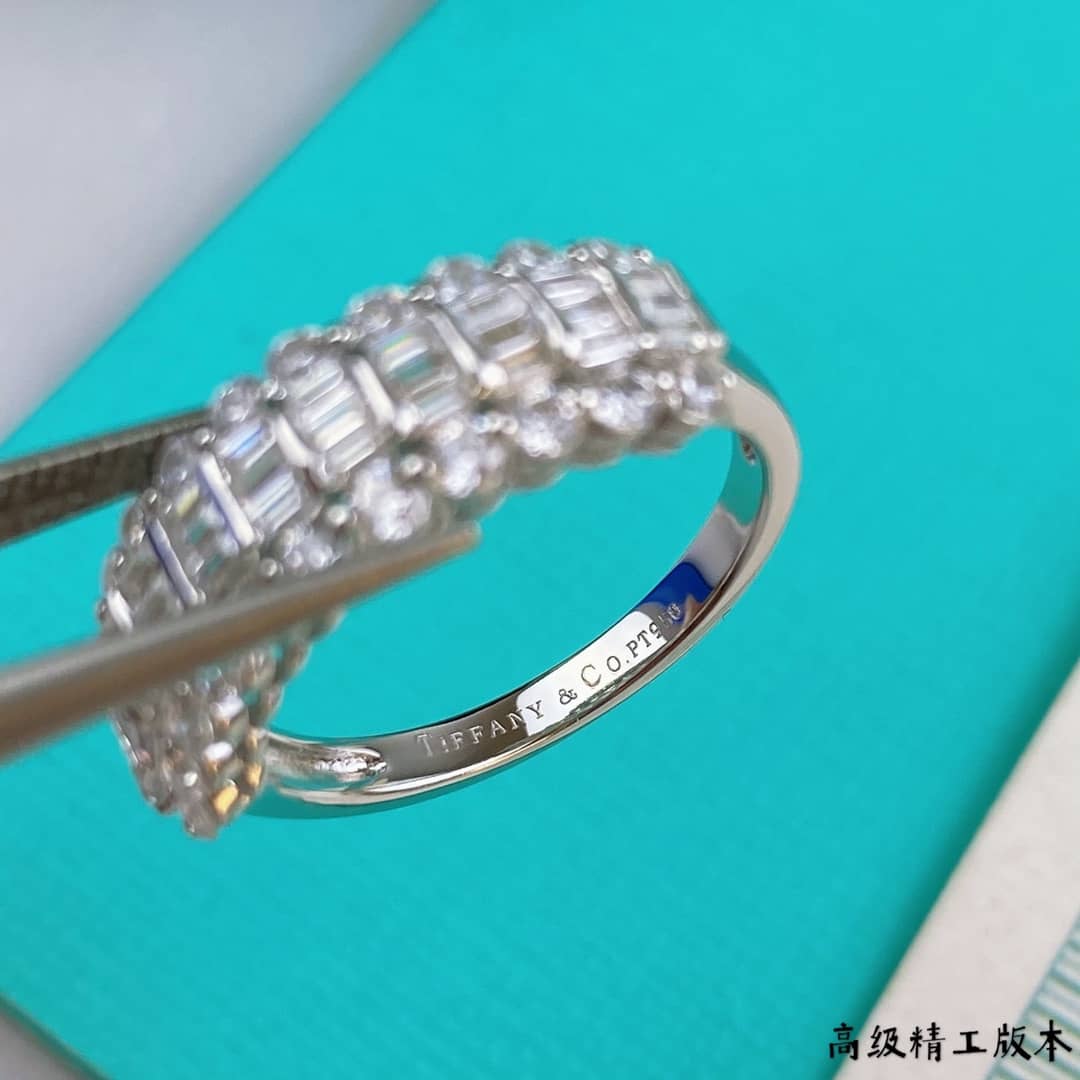 T*f*ny Ring First Copy