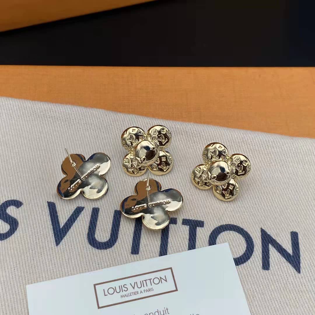 7 Star L0vis Vvtt0n Earring