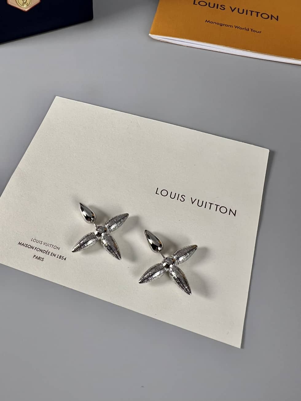 LV Hoop Earrings Dupe Logo AAA+