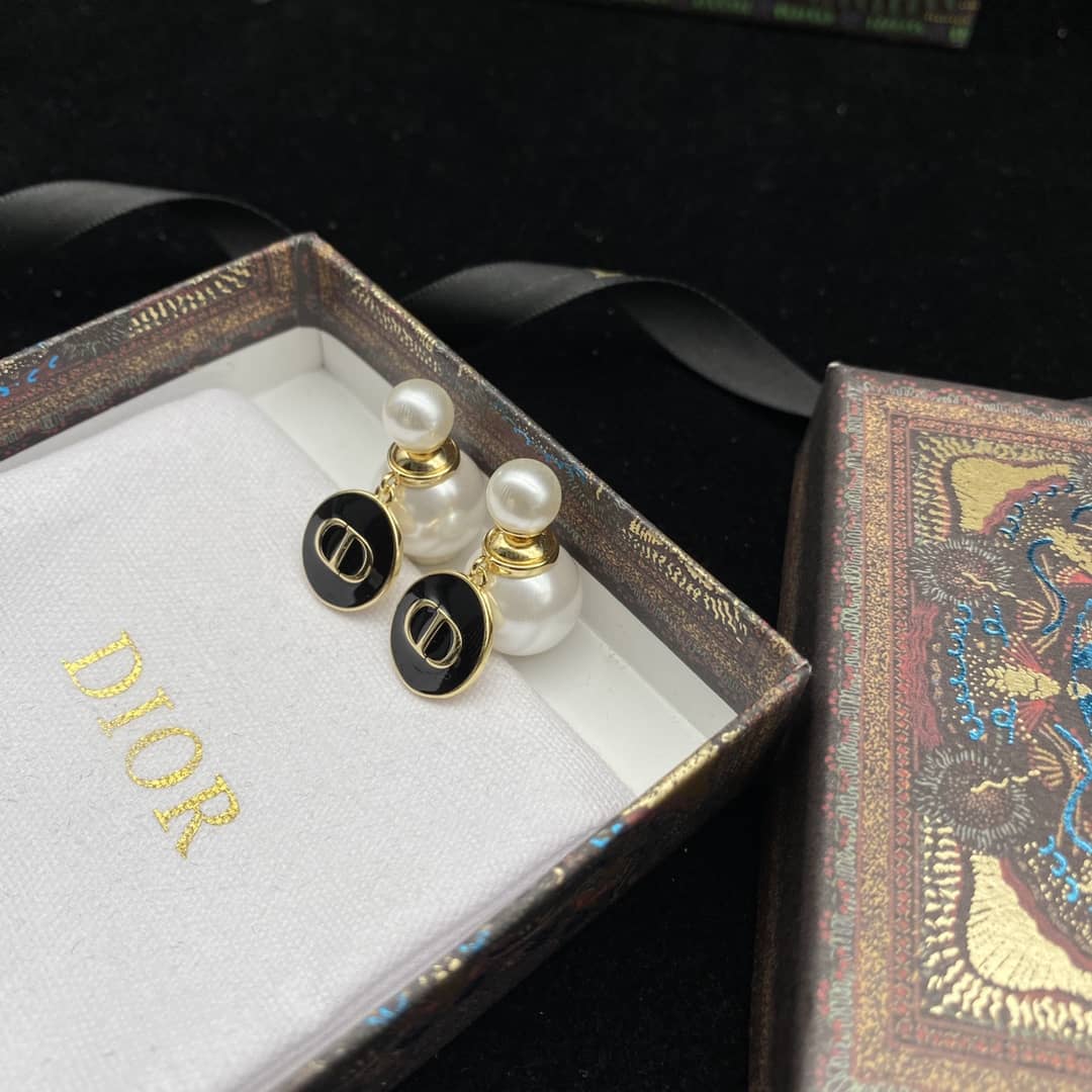 Chr1st1an D10r Earring First Copy