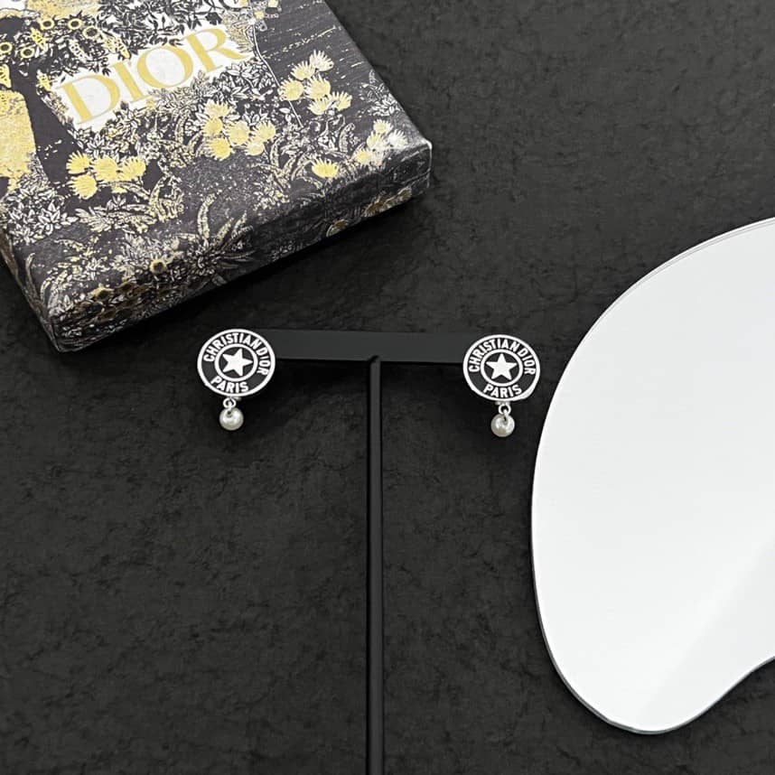 Knockoff Chr1st1an D10r Logo Earring