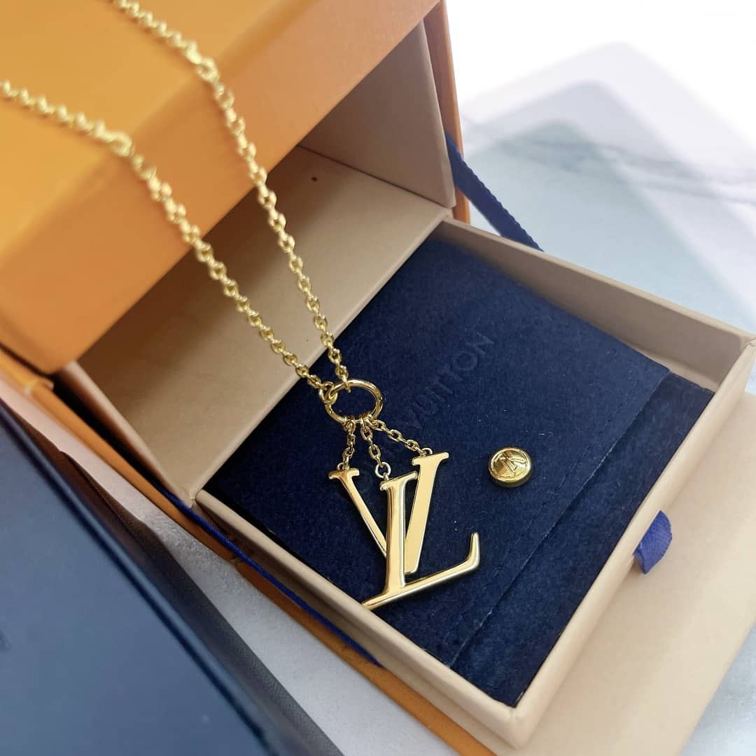 Knockoff L0vis Vvtt0n Logo Necklace