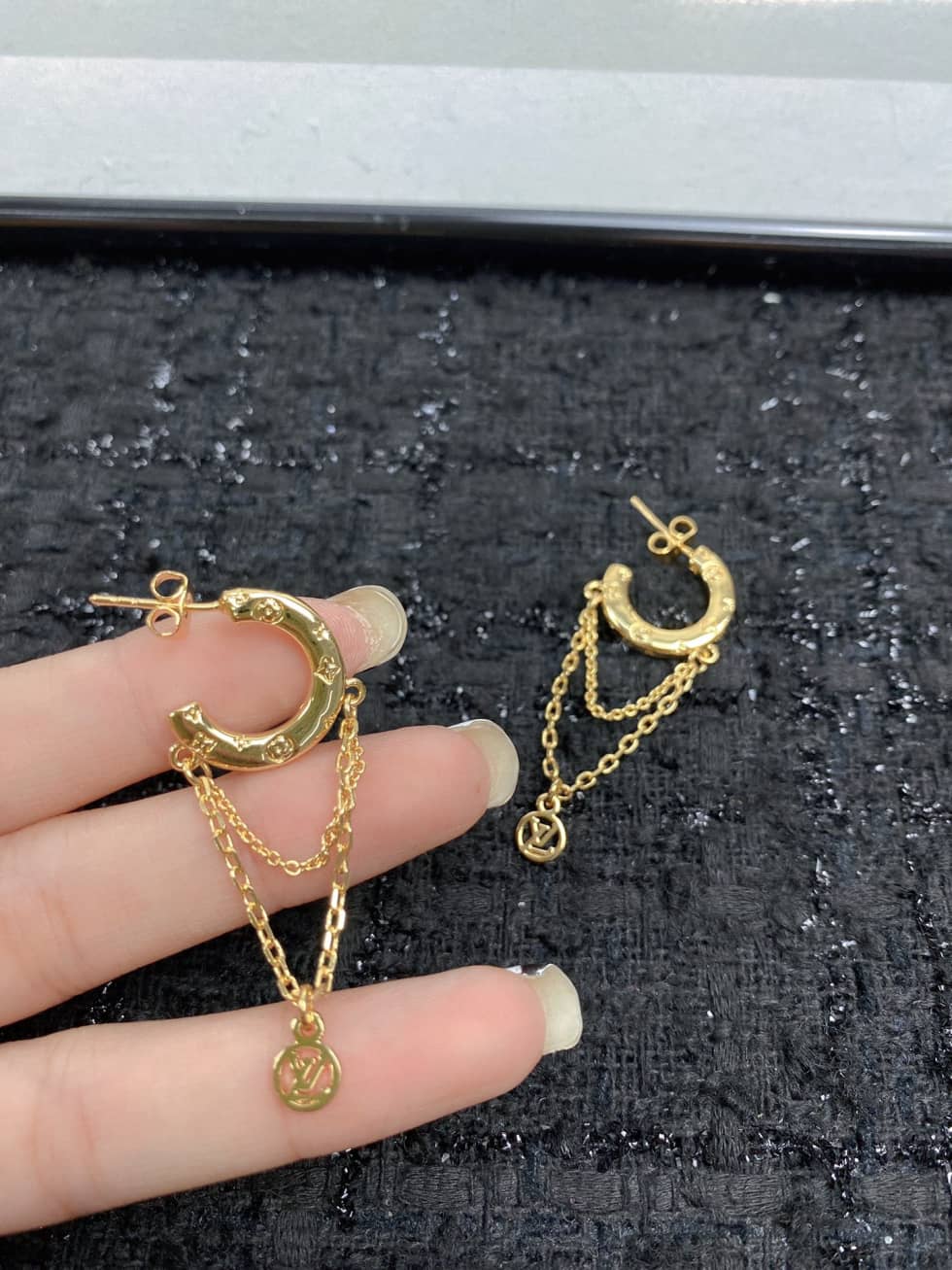 Luxury L0vis Vvtt0n Classic AAA+ Earring