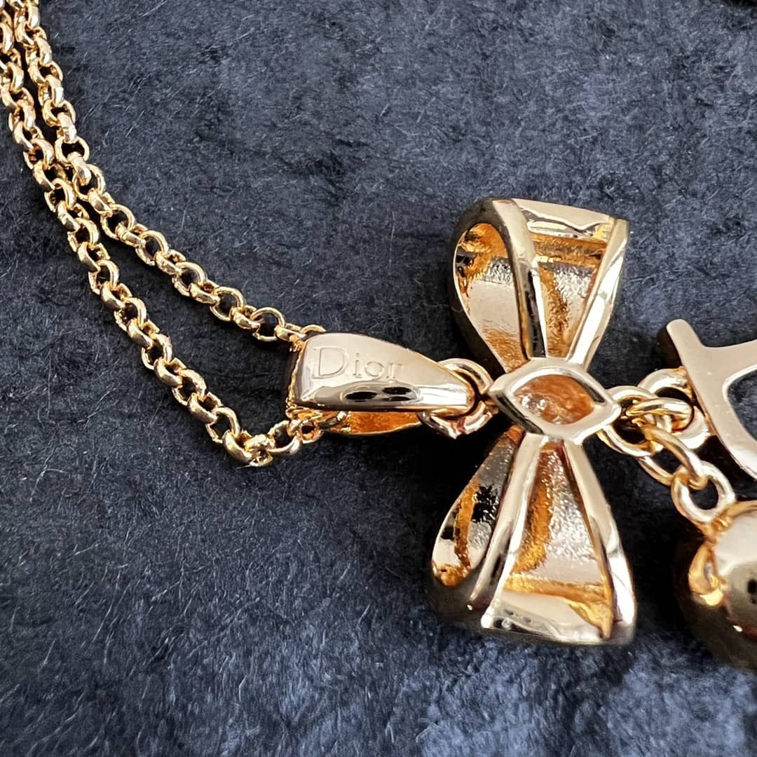 7 Star Chr1st1an D10r Necklace