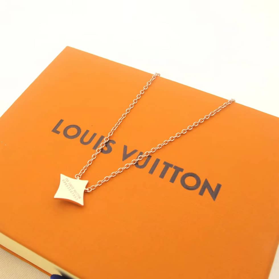 7 Star L0vis Vvtt0n Necklace