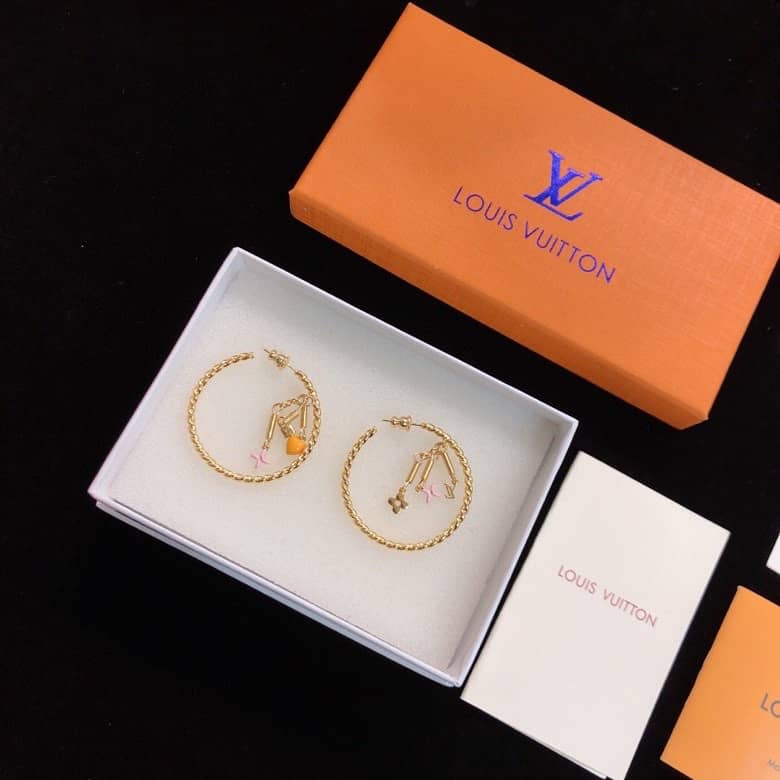 7 Star L0vis Vvtt0n Earring