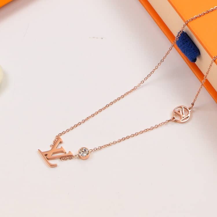 Luxury L0vis Vvtt0n Classic AAA+ Necklace