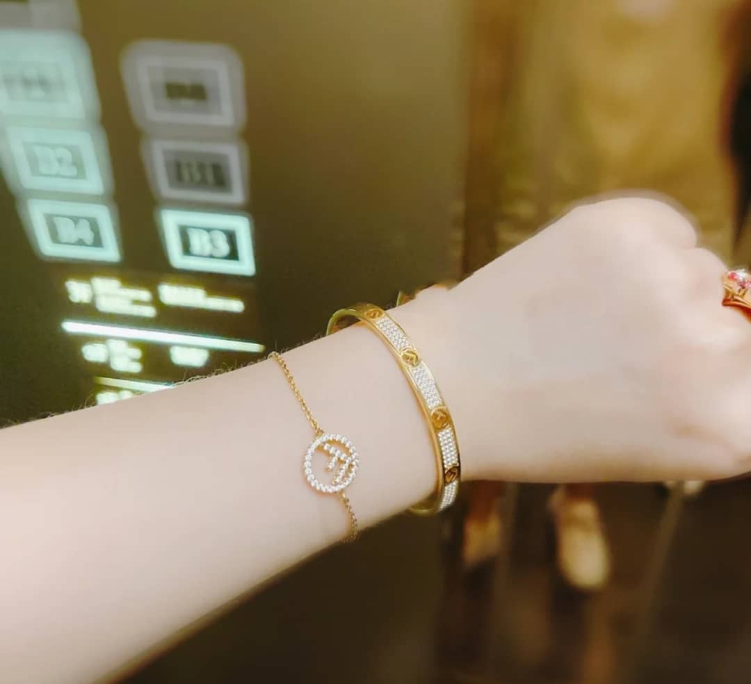 Top Quality F**di Bracelet