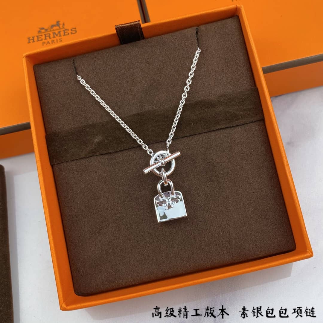 Wholesale H**me5 Logo Necklace