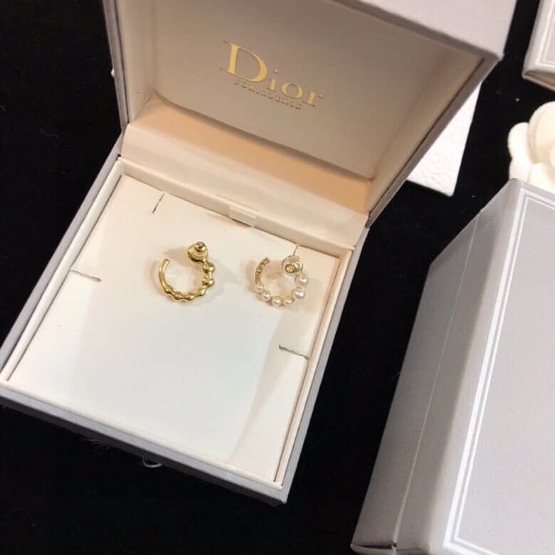 Fake Chr1st1an D10r Logo Earring