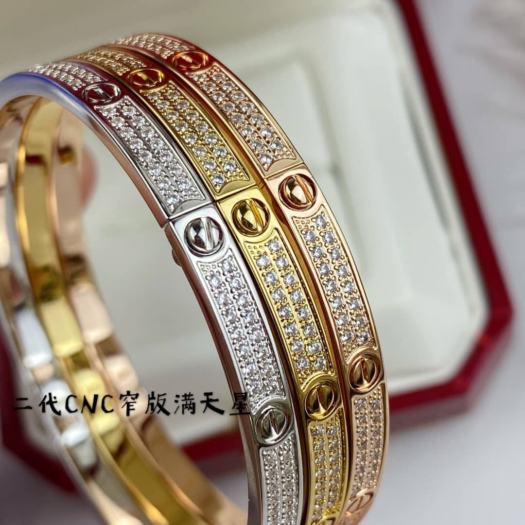 Ca*t1er Bracelet Dupe AAA+