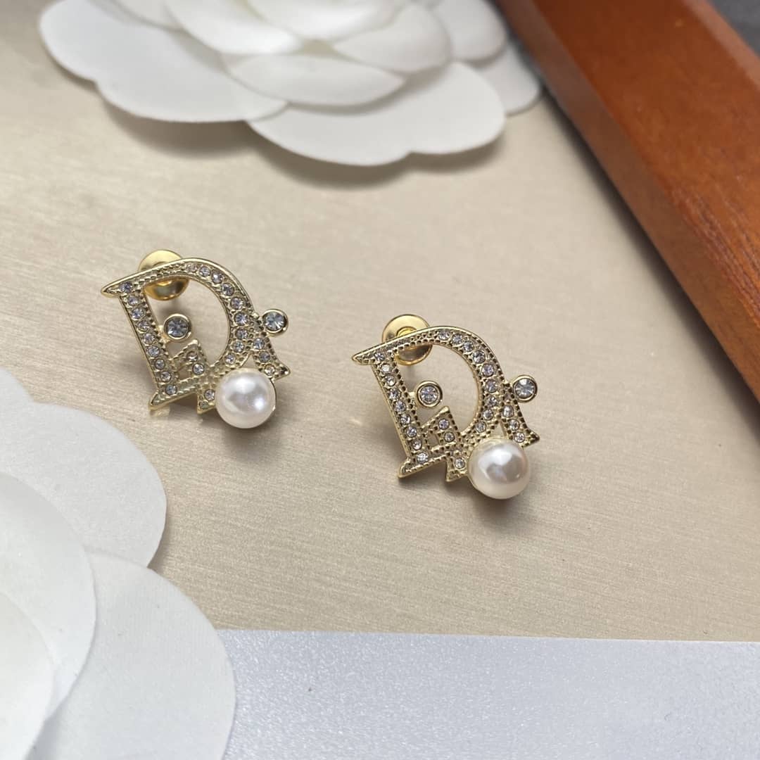 Top Quality Chr1st1an D10r Earring