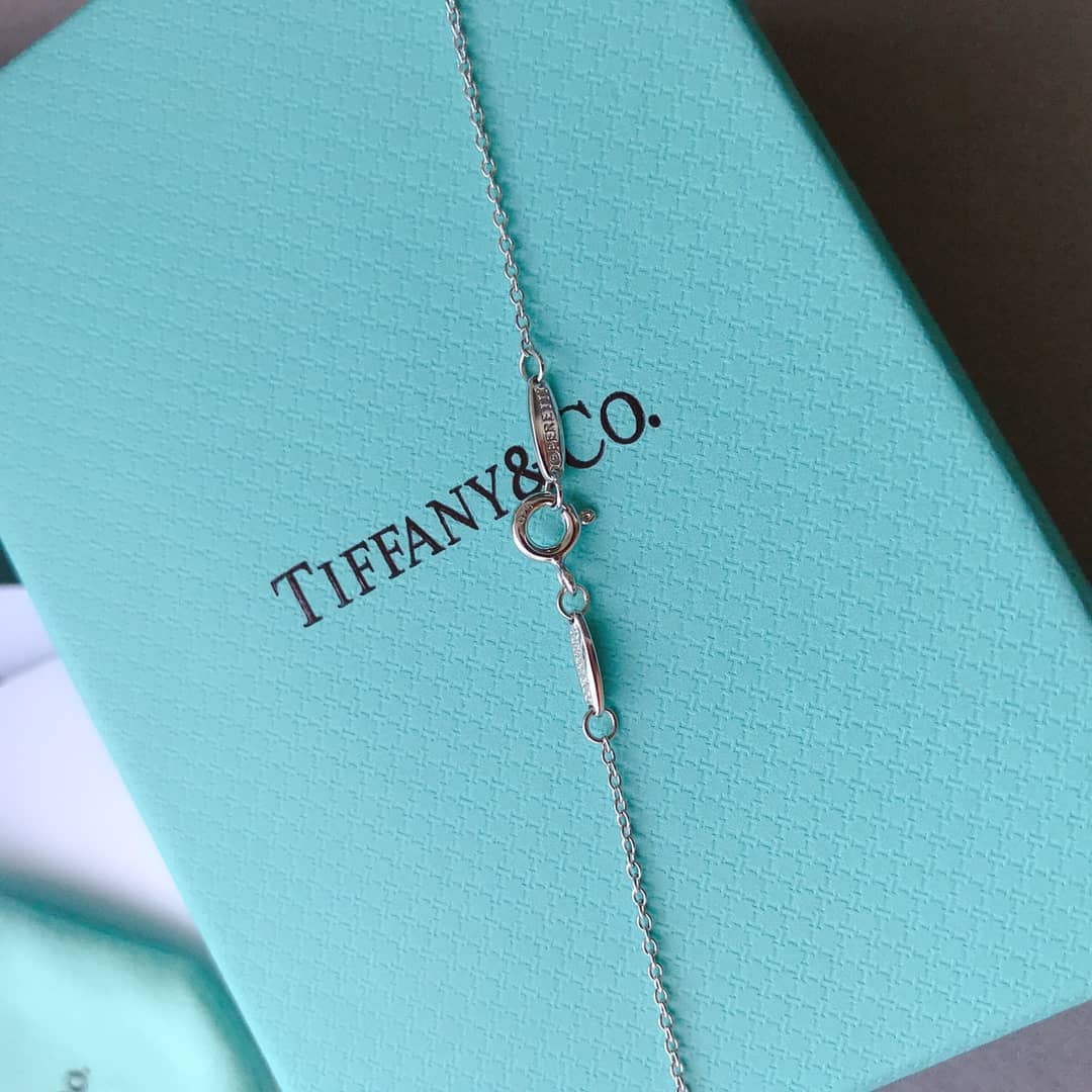 Knockoff T*f*ny Logo Necklace