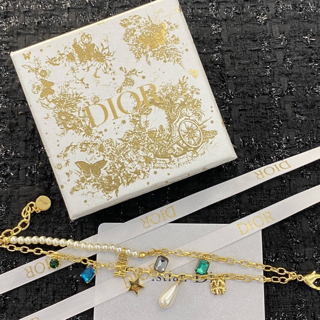 Best Chr1st1an D10r Classic Bracelet