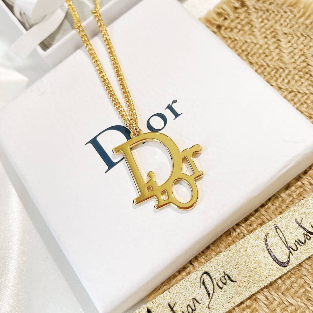 Luxury Chr1st1an D10r Classic AAA+ Necklace