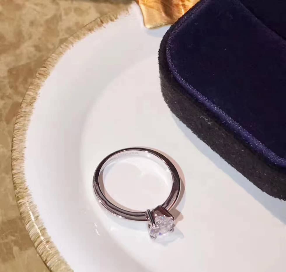 Knockoff T*f*ny Logo Ring