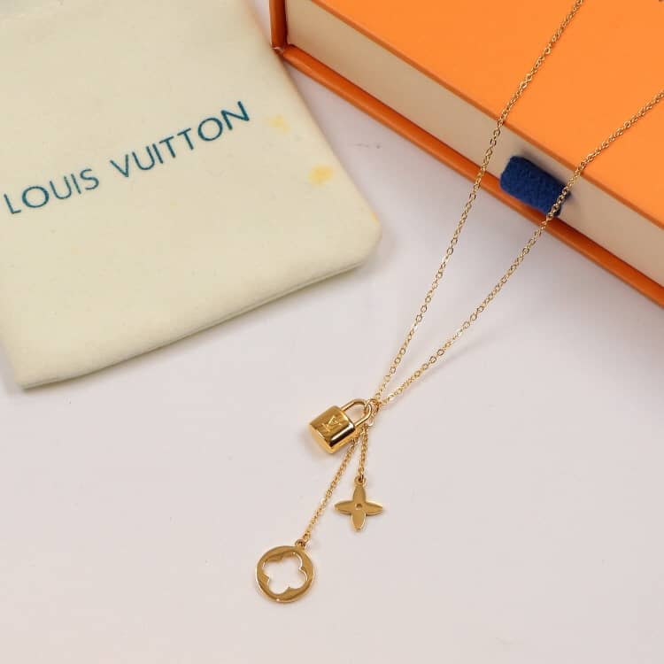 Knockoff L0vis Vvtt0n Logo Necklace
