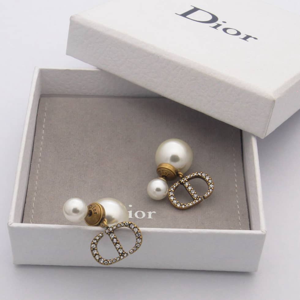 Top Quality Chr1st1an D10r Earring