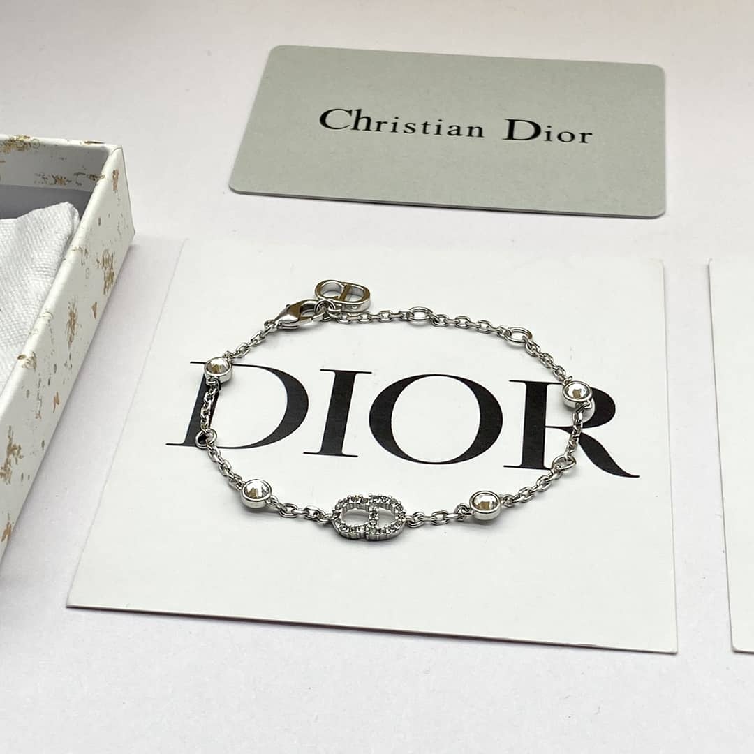 Best Chr1st1an D10r Classic Bracelet