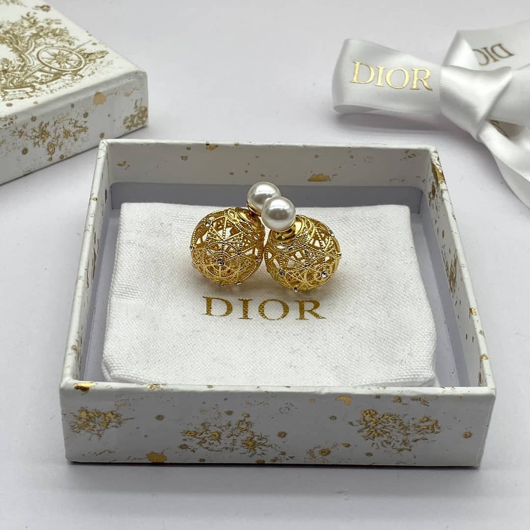 High Quality Chr1st1an D10r Earring