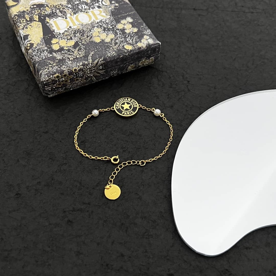 Knockoff Chr1st1an D10r Logo Bracelet