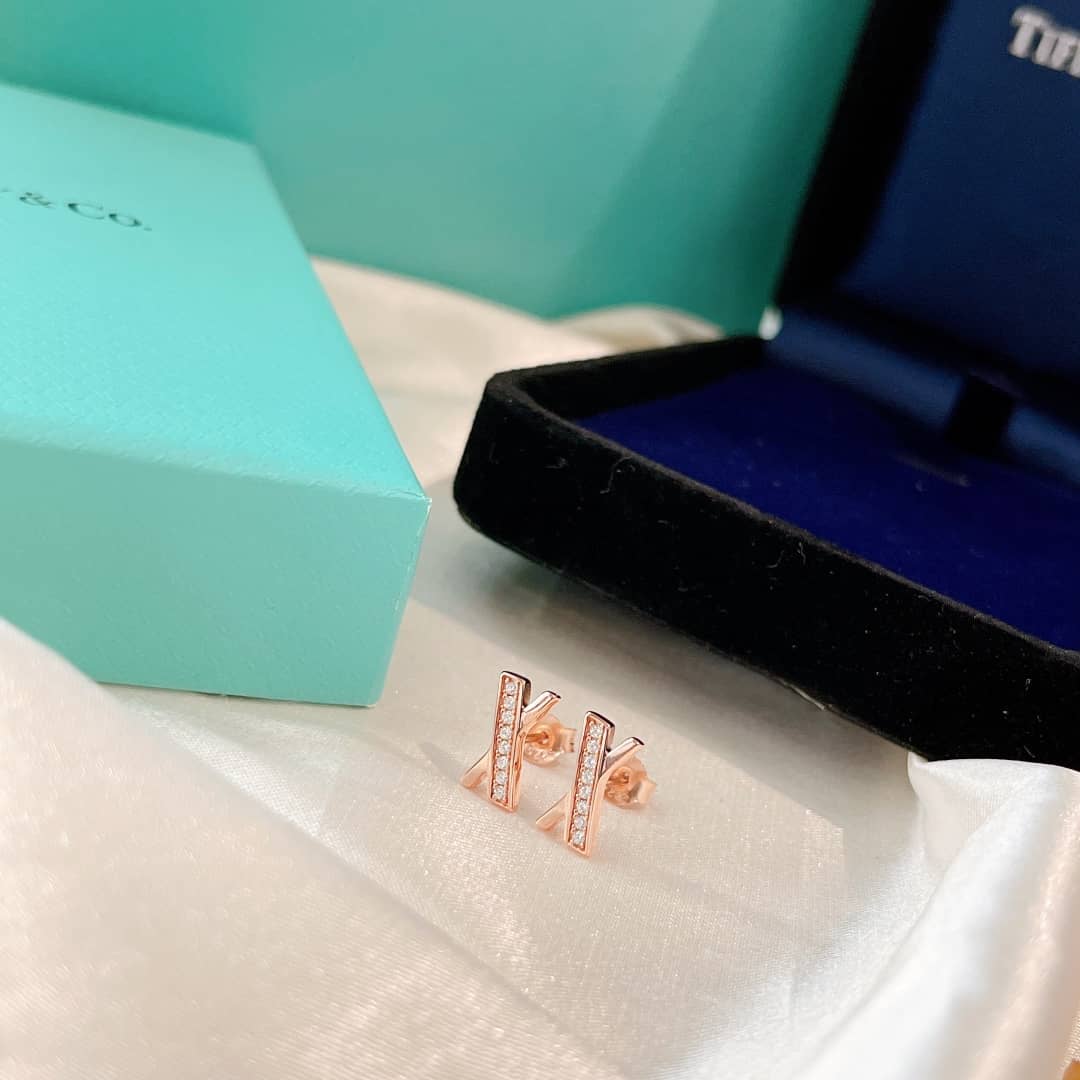 7 Star T*f*ny Earring