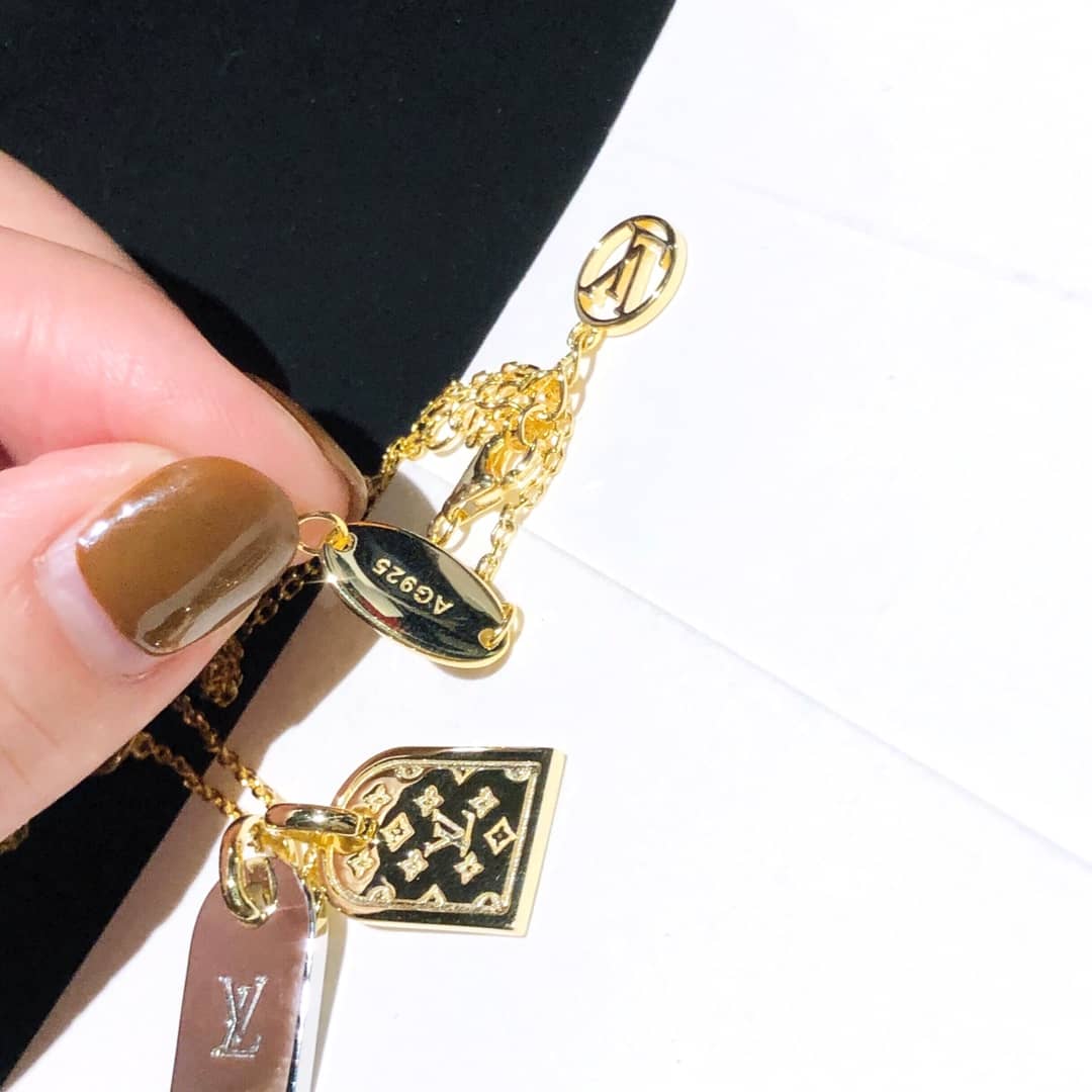 L0vis Vvtt0n Necklace First Copy