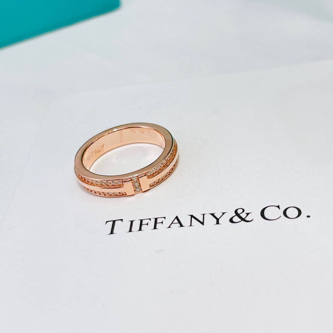 Knockoff T*f*ny Logo Ring