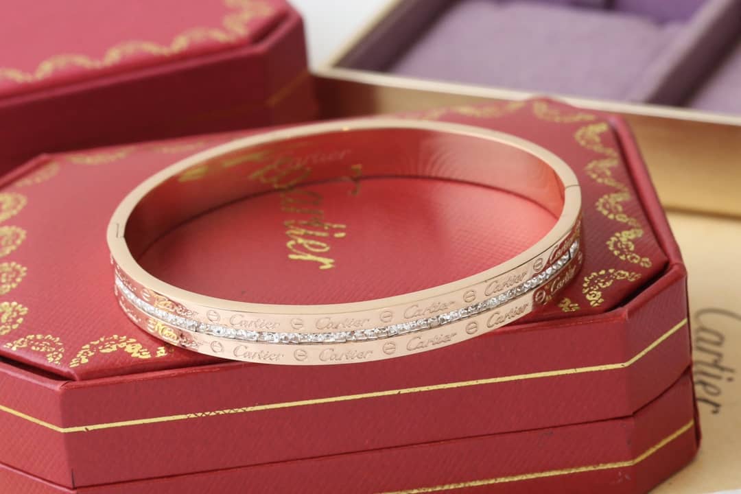 Ca*t1er Bracelet Dupe