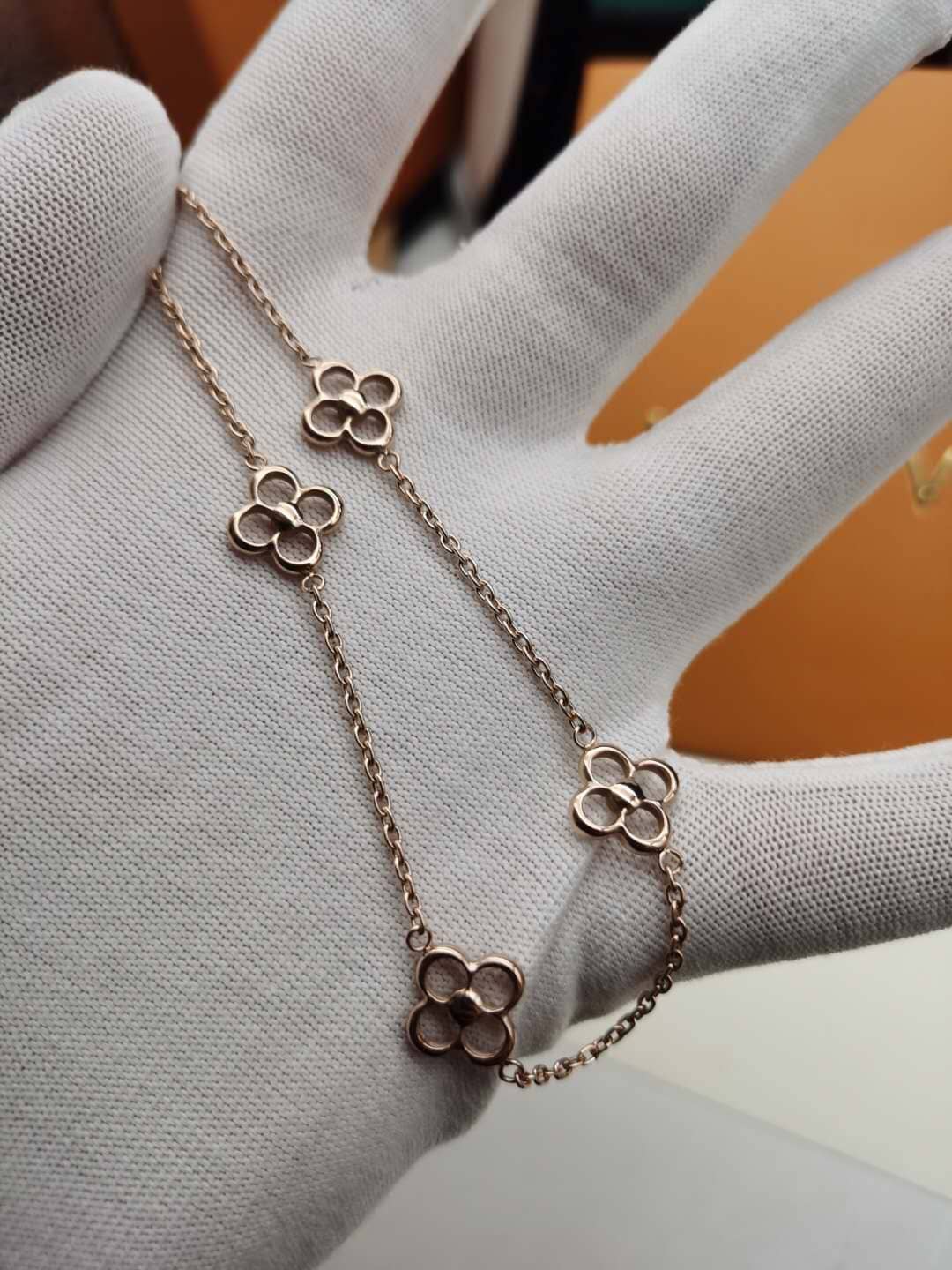 Cheap L0vis Vvtt0n Necklace