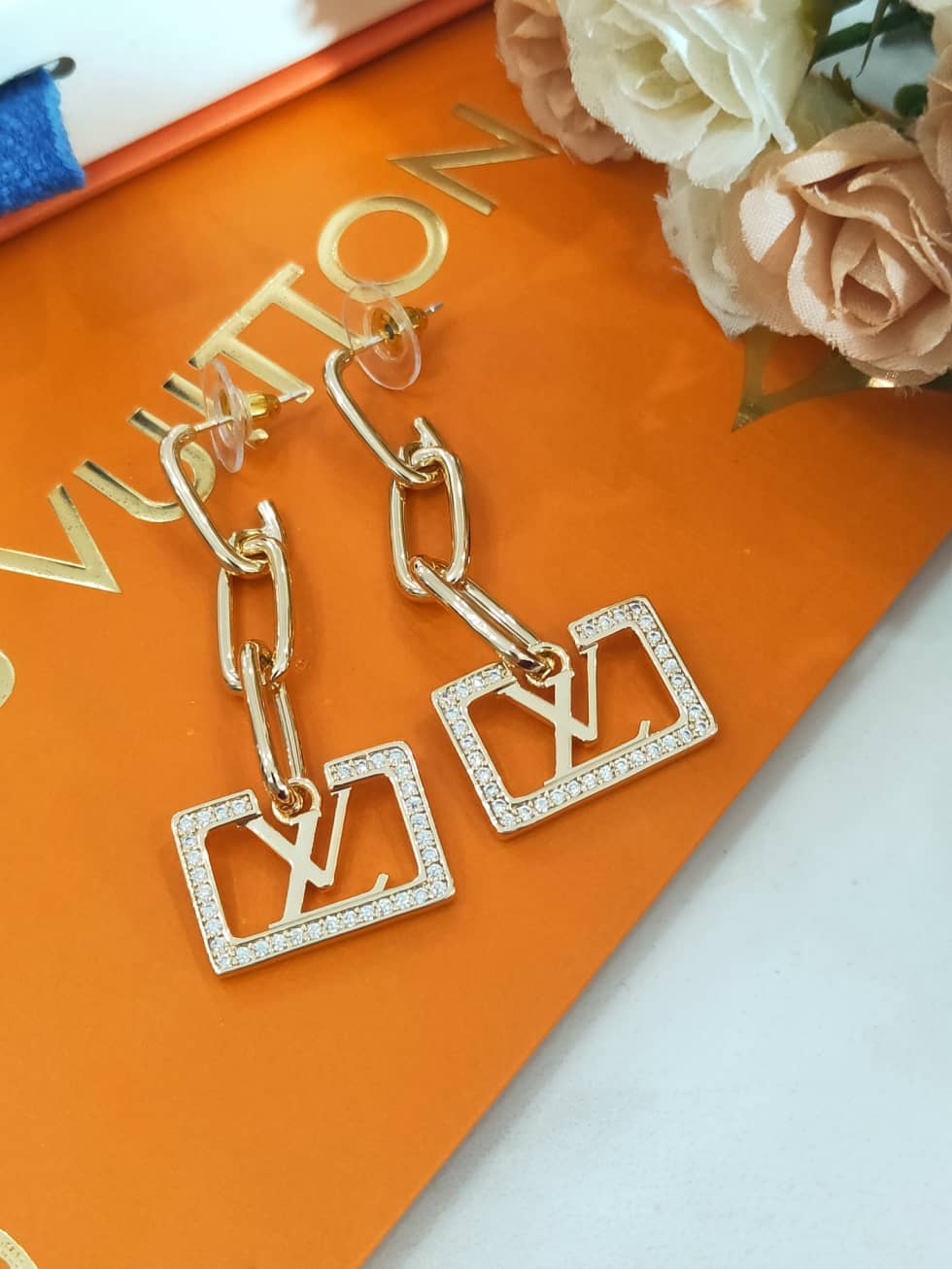 Cheap L0vis Vvtt0n Earring