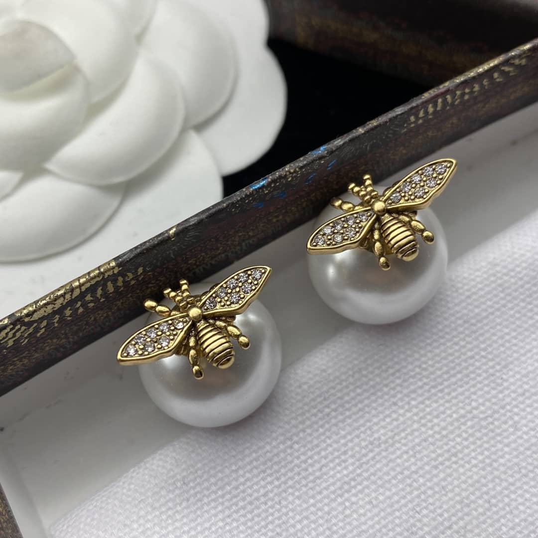 7 Star Chr1st1an D10r Earring