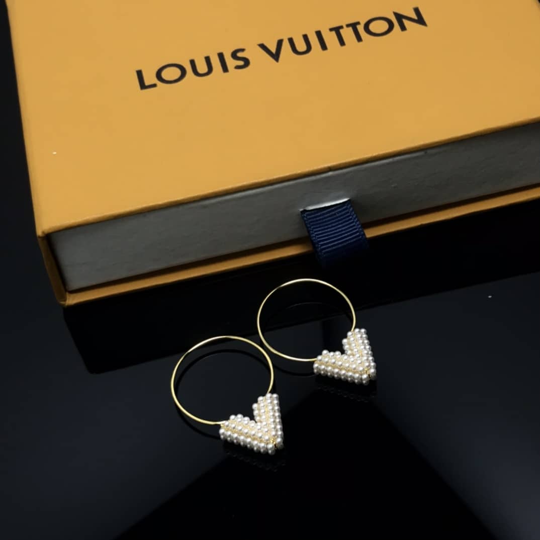 Cheap L0vis Vvtt0n Earring