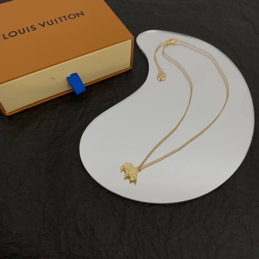 7 Star L0vis Vvtt0n Necklace