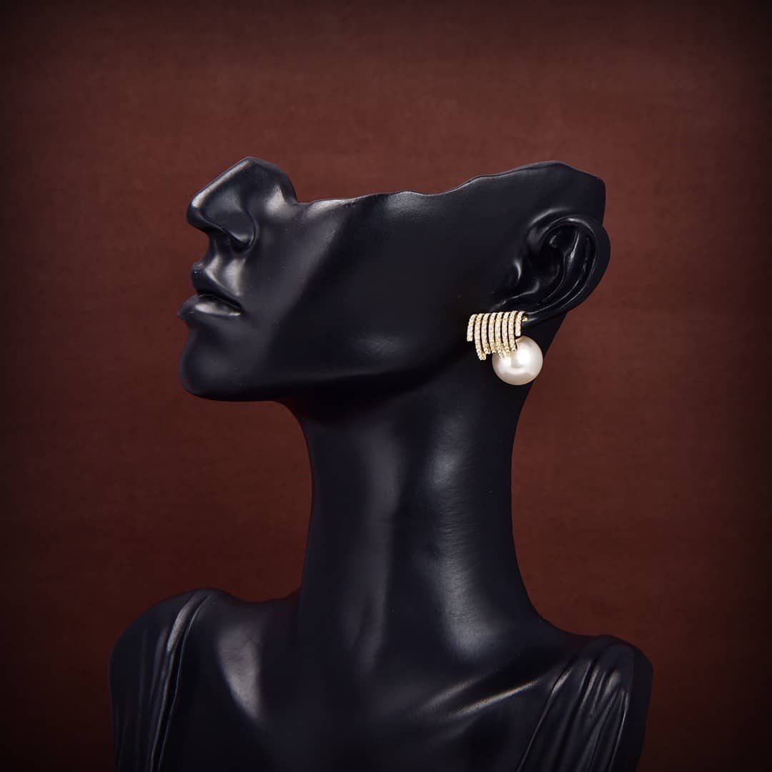 High Quality Chr1st1an D10r Earring