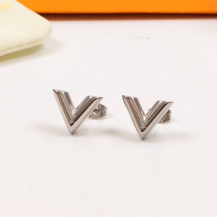 Top Quality L0vis Vvtt0n Earring