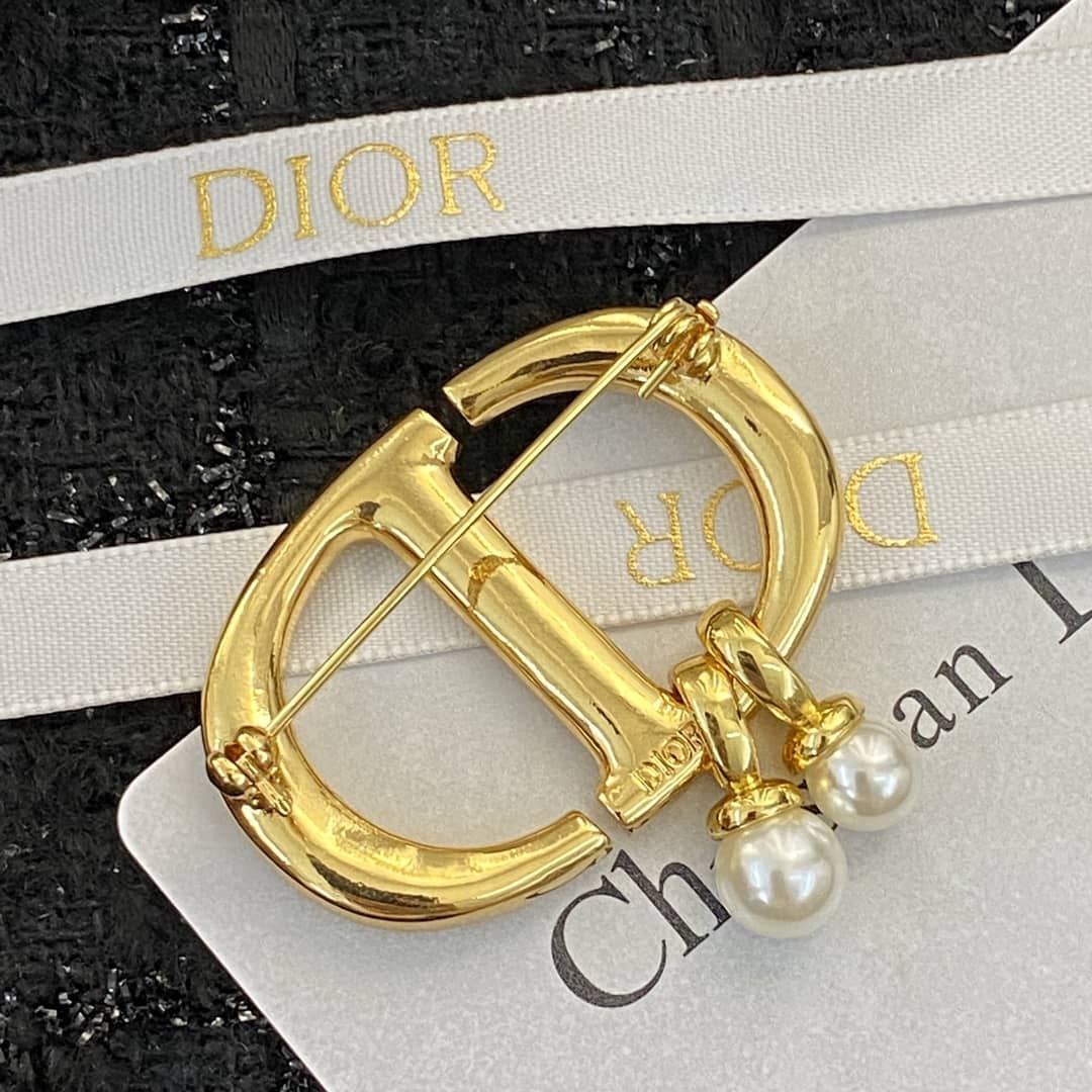 Replica Chr1st1an D10r Brooch