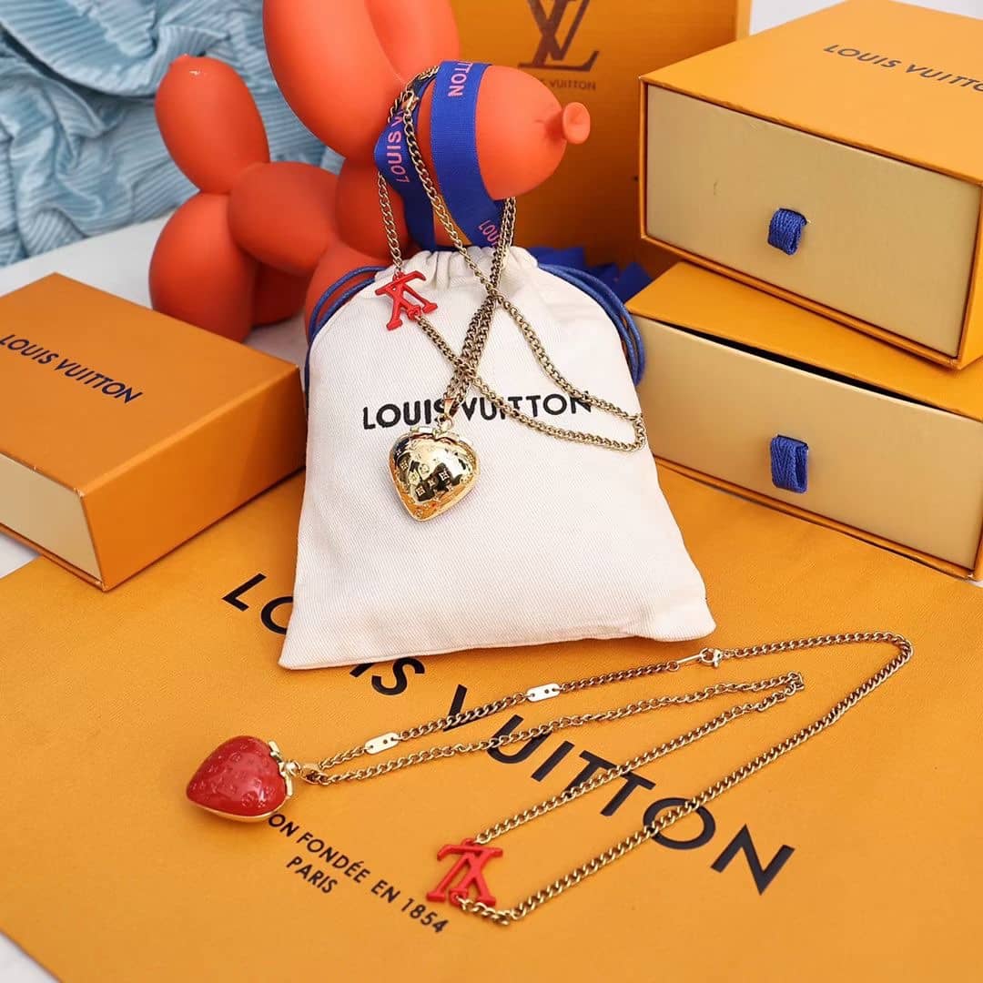 7 Star L0vis Vvtt0n Necklace