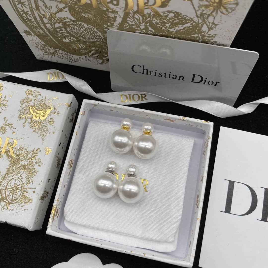 Luxury Chr1st1an D10r Classic AAA+ Earring