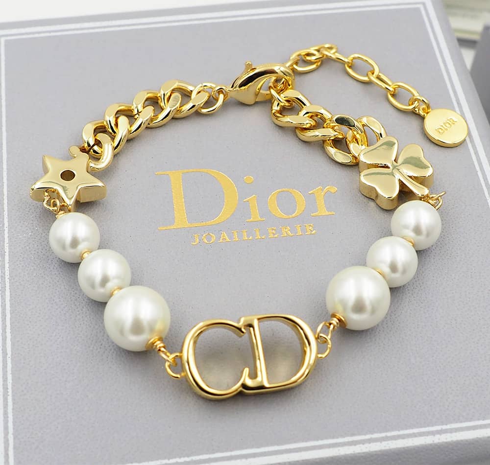 Chr1st1an D10r Bracelet First Copy