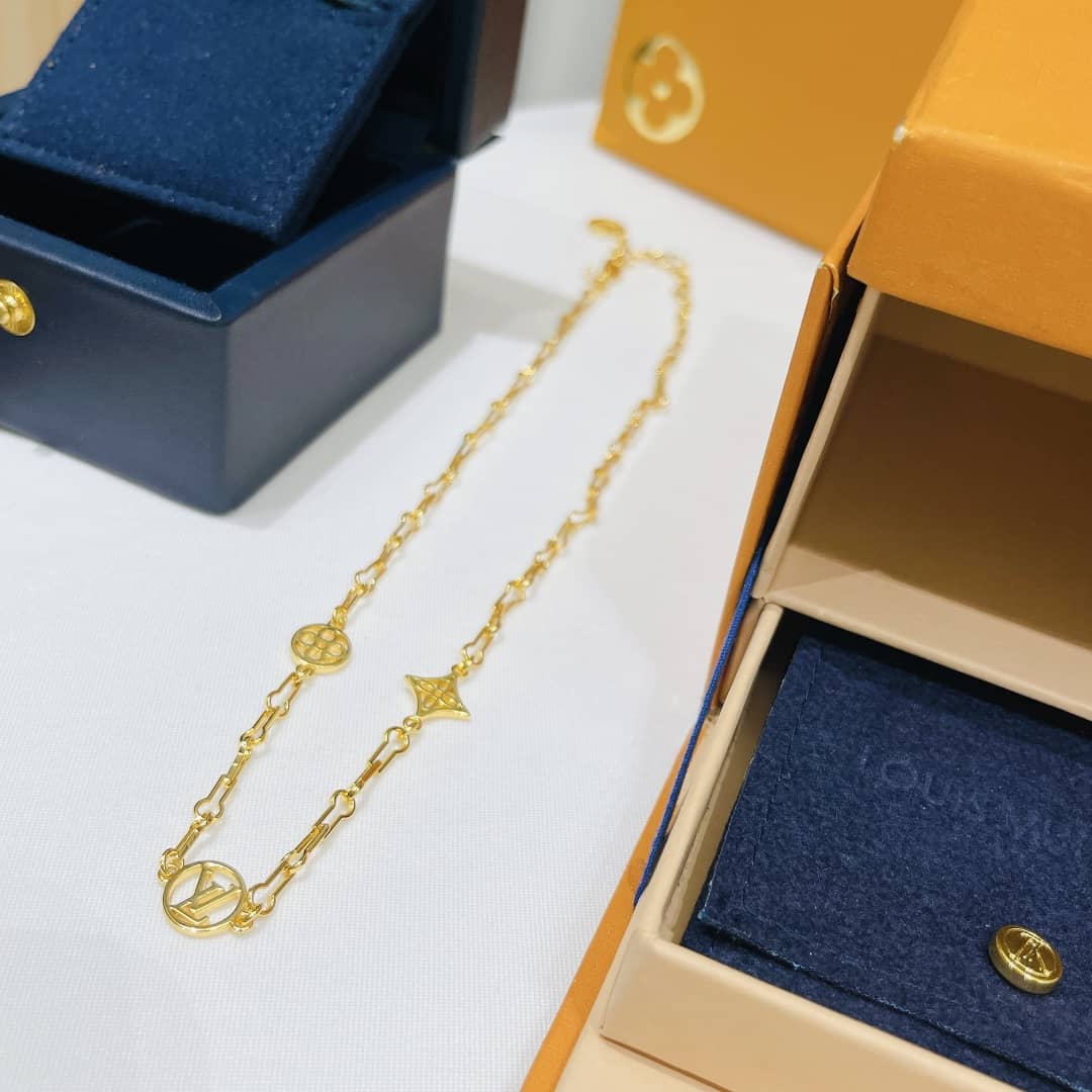 Wholesale L0vis Vvtt0n AAA+ Necklace