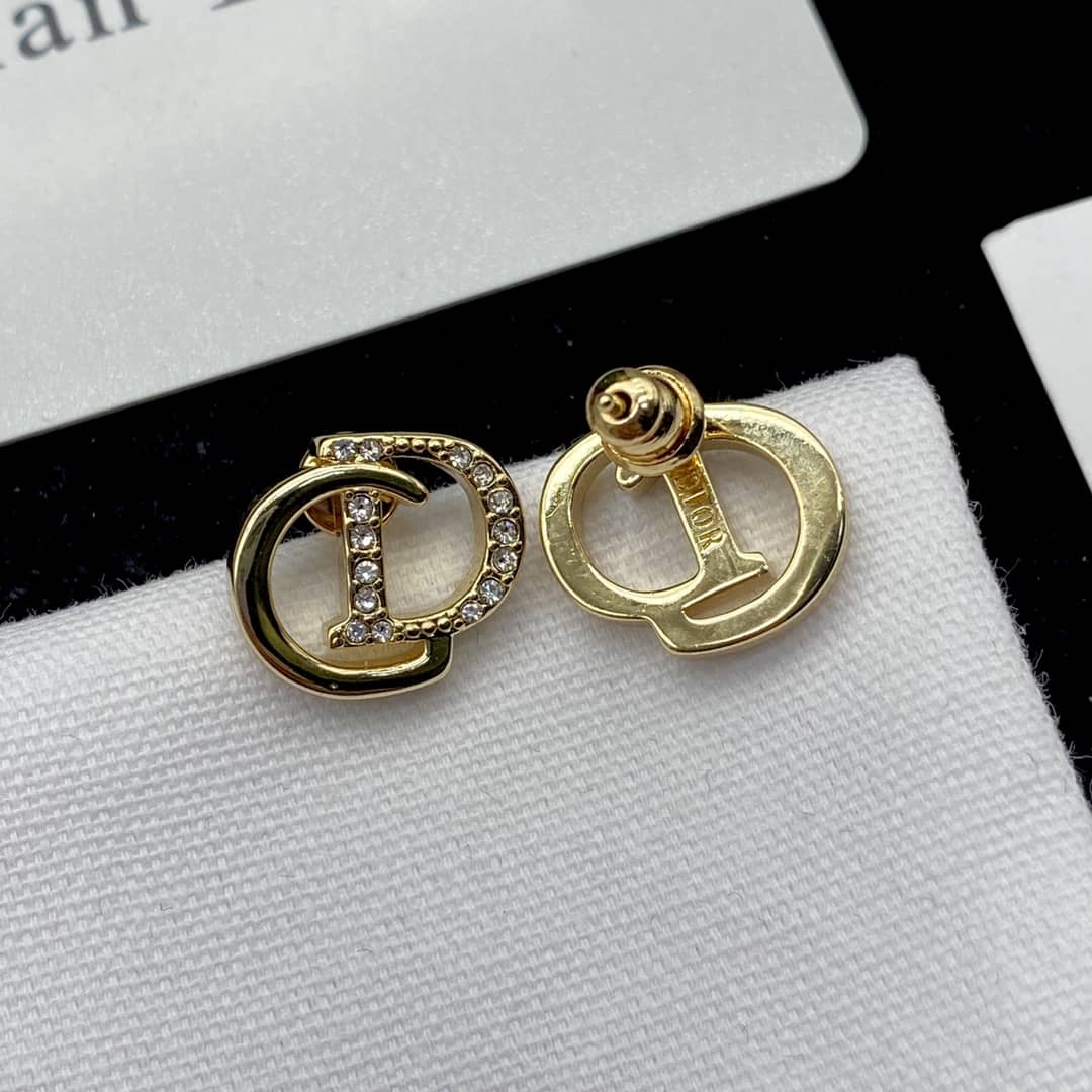 Best Chr1st1an D10r Classic Earring