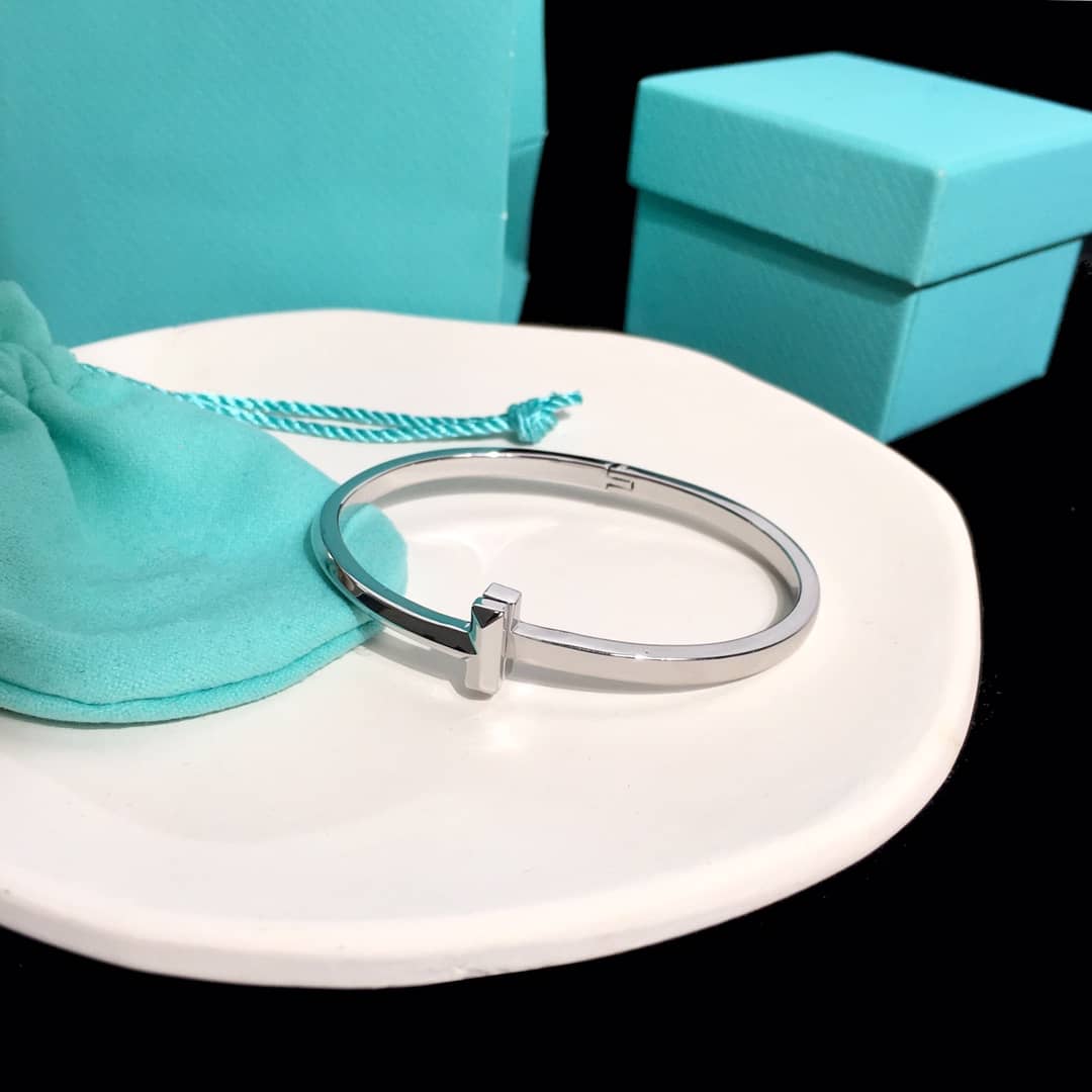 T*f*ny Bracelet First Copy