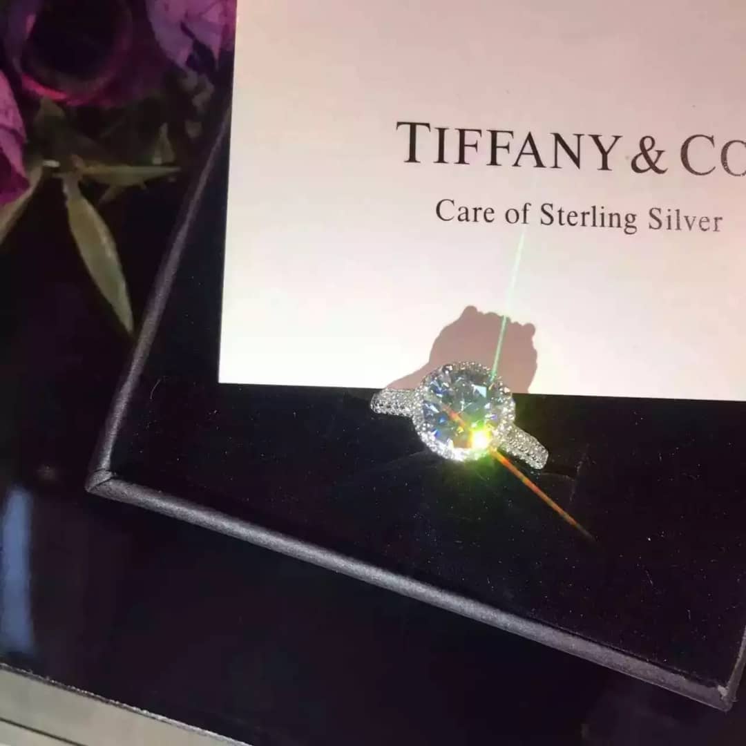 Best T*f*ny Classic Ring