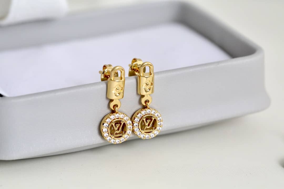 High Quality L0vis Vvtt0n Earring