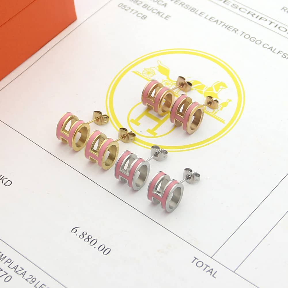 Knockoff H**me5 Logo Earring
