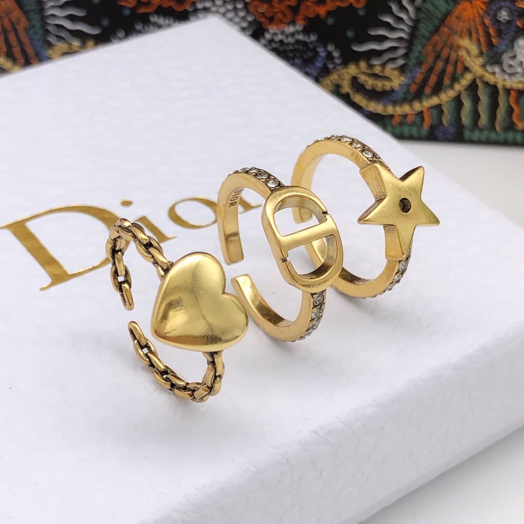 Designer Chr1st1an D10r Classic Ring